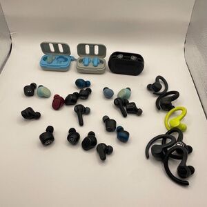 Lot of 30 Incomplete Bluetooth Headphones Earbuds Airbuds‎